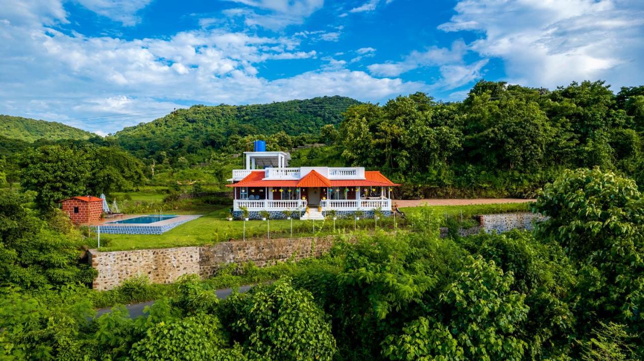 Spicy Mango Ocean Paradise - Luxurious Sea View Villa In Alibaug Christpada Exterior foto
